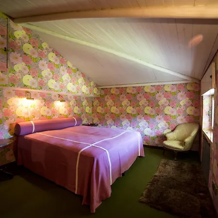 Glicine Villa *